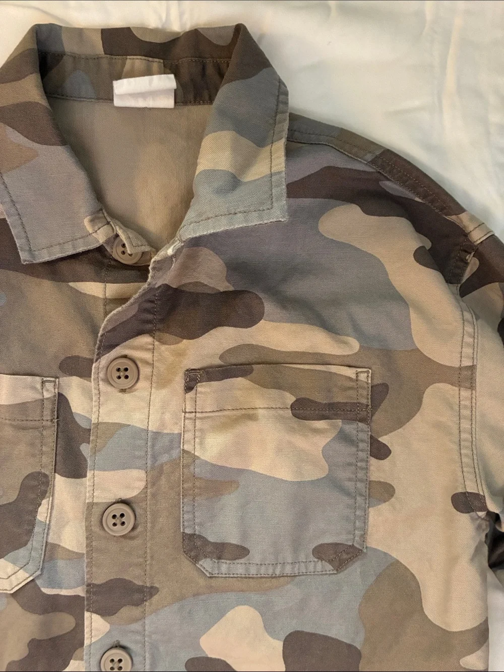 Gap khaki camo shirt